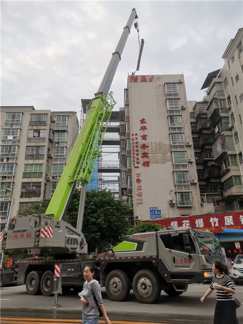 雷州市吊车租赁需要注意事项