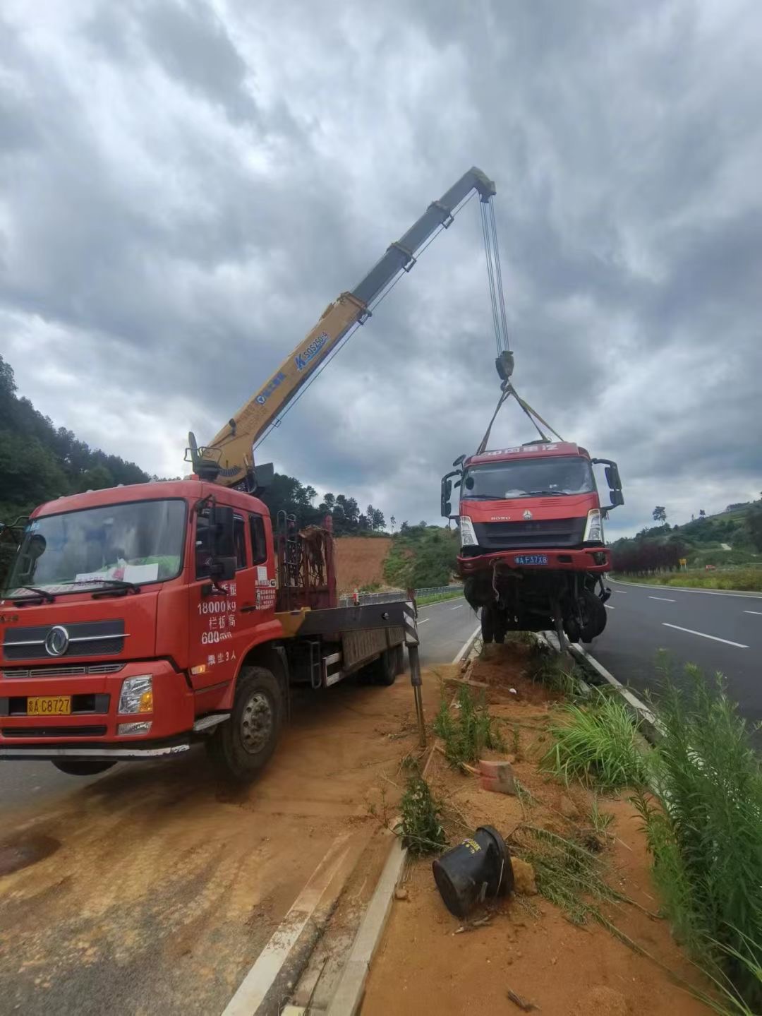 雷州市吊车出租公司在日常生活中对吊车要怎样检查