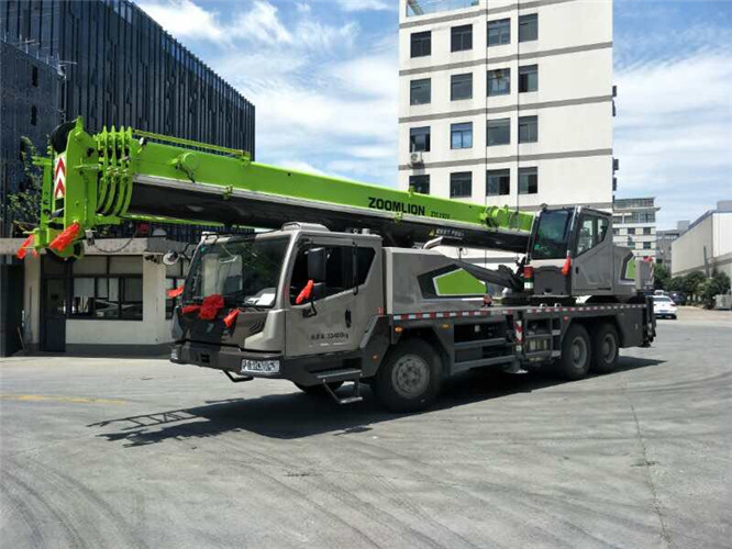 雷州市随车吊师傅告诉你租赁随车吊车如何区分吨位